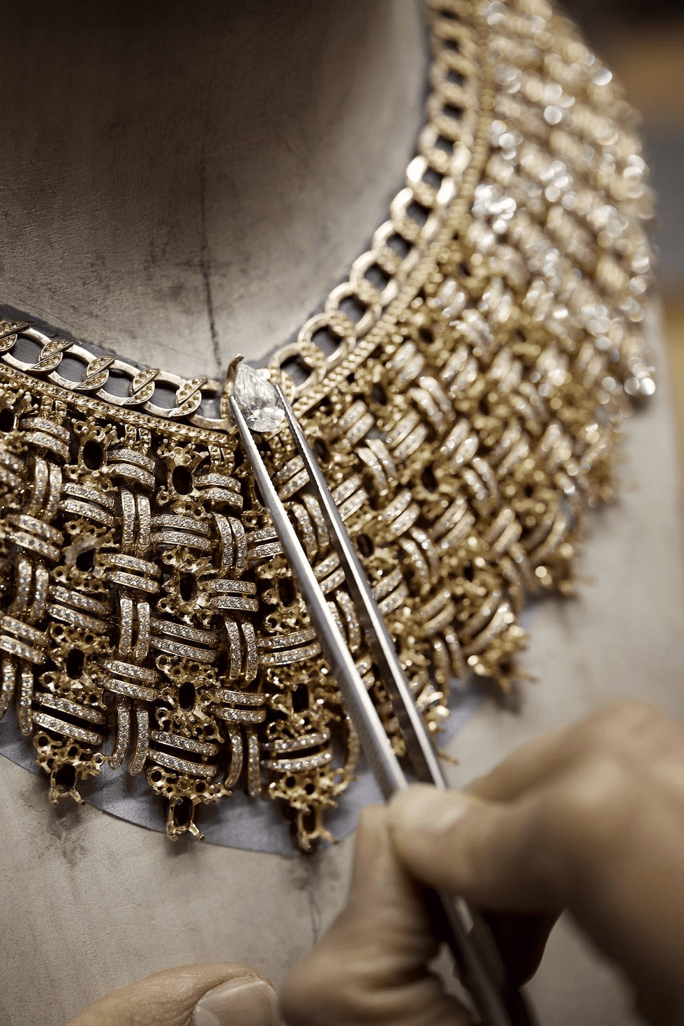 Mercado de luxo: joalheria e as seus aspectos tradicionais